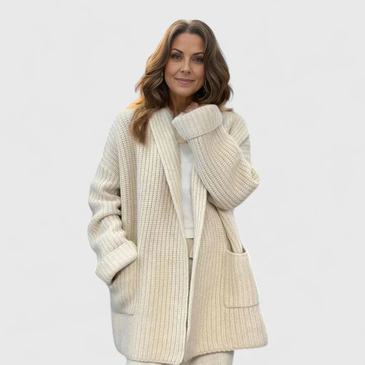 Victoria | Comfortable Cardigan
