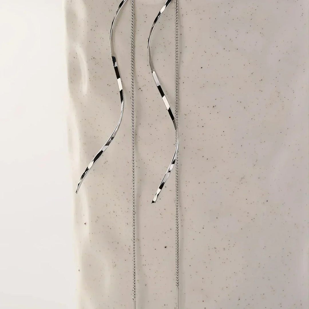 Victoria | Long Earrings with Wavy Design