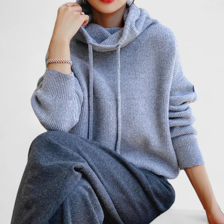 Victoria | Comfortable Hoodie